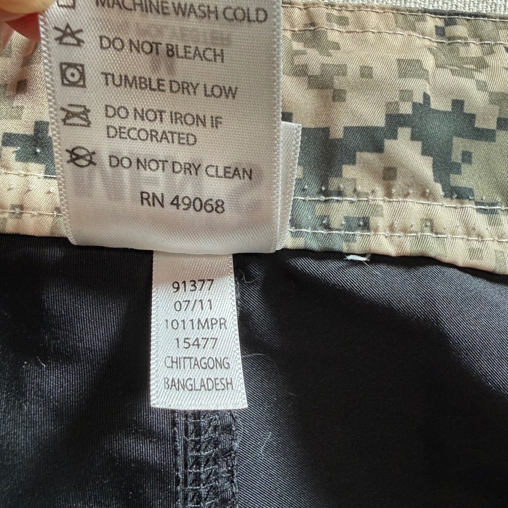 Soffe XT46 Mens Medium Training Shorts Black Digital Camo MMA Gym Combat - Picture 11 of 16